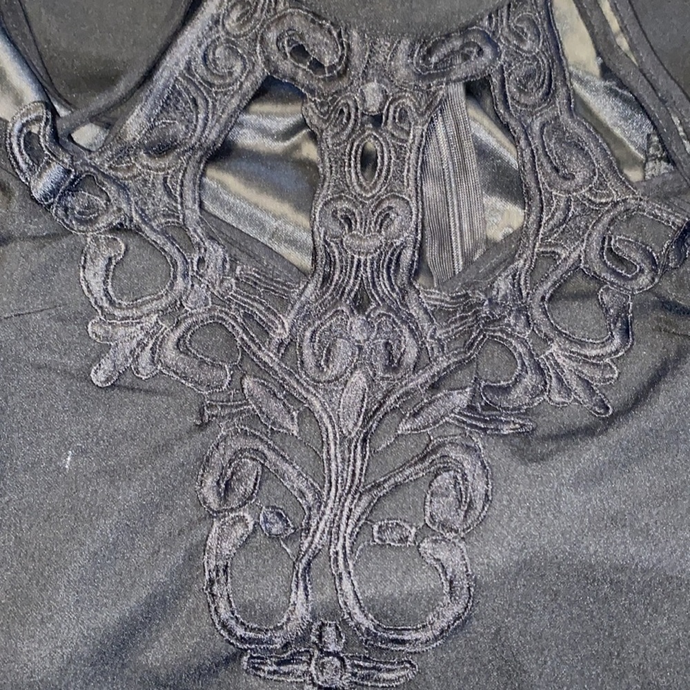 ❌DONATED❌Black Cold Shoulder High Neck Crochet Appliqué Lined Shorts Romper - Picture 11 of 15